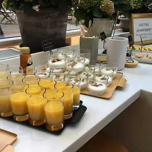 4* Ξενοδοχείο Profilhotels